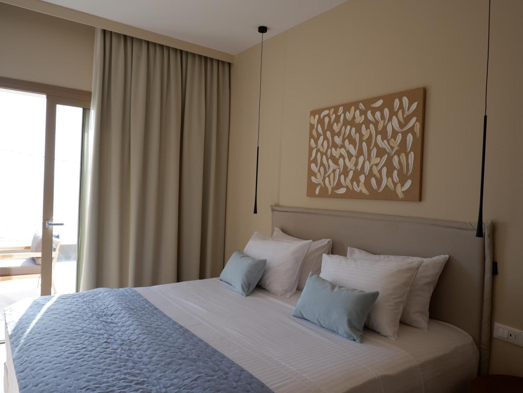 Kaiser Luxury Suites Achilleion Exterior photo