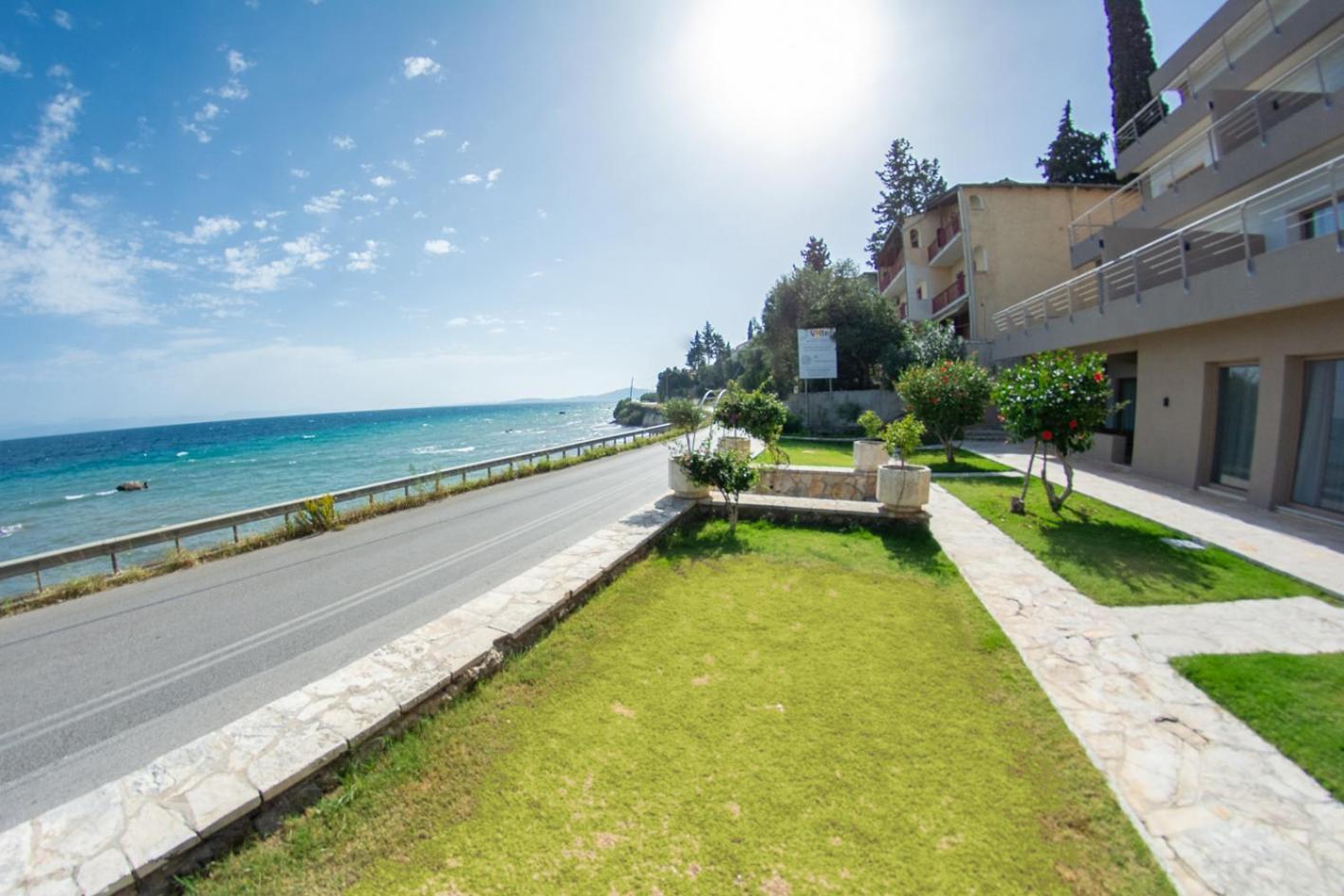 Kaiser Luxury Suites Achilleion Exterior photo