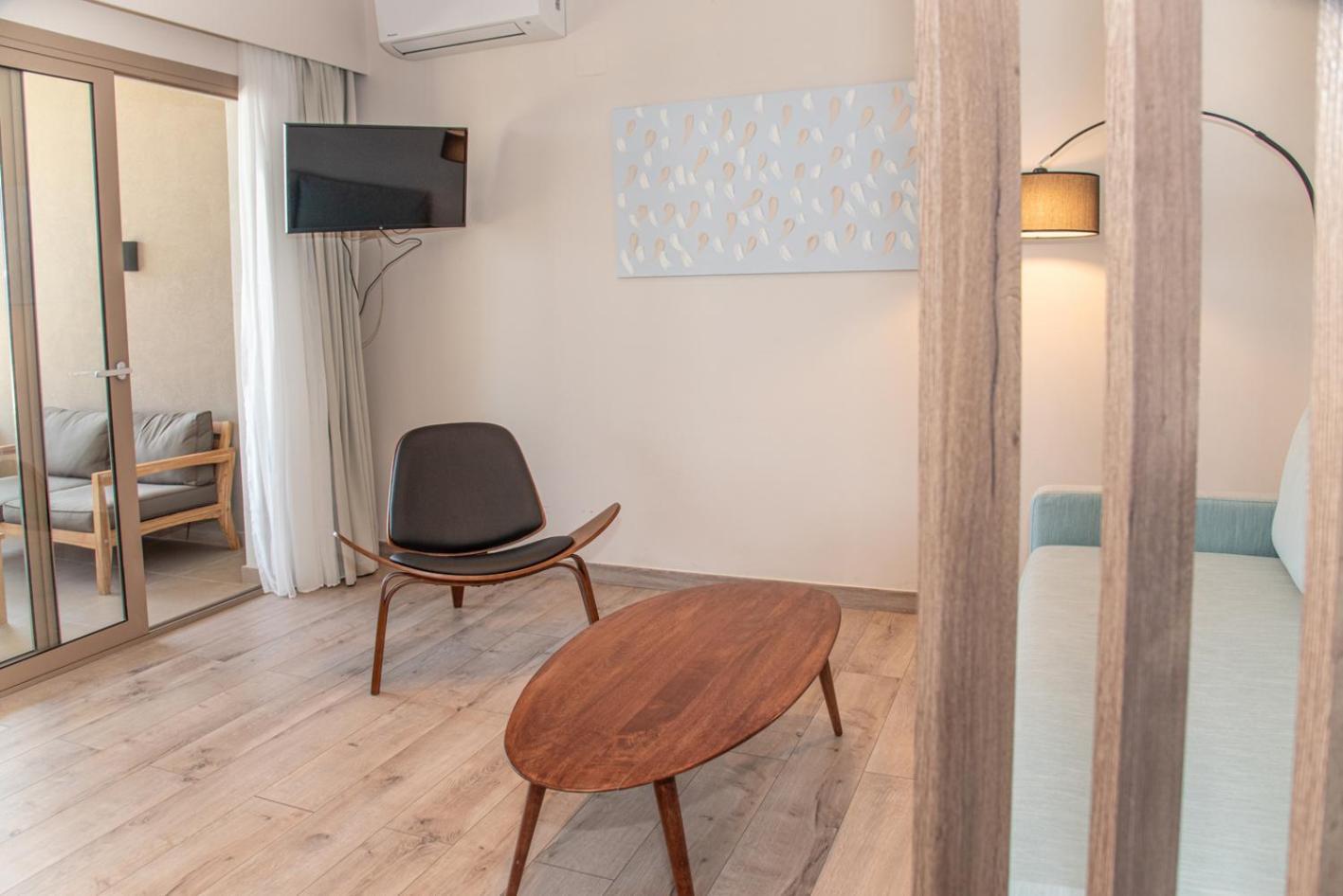 Kaiser Luxury Suites Achilleion Exterior photo